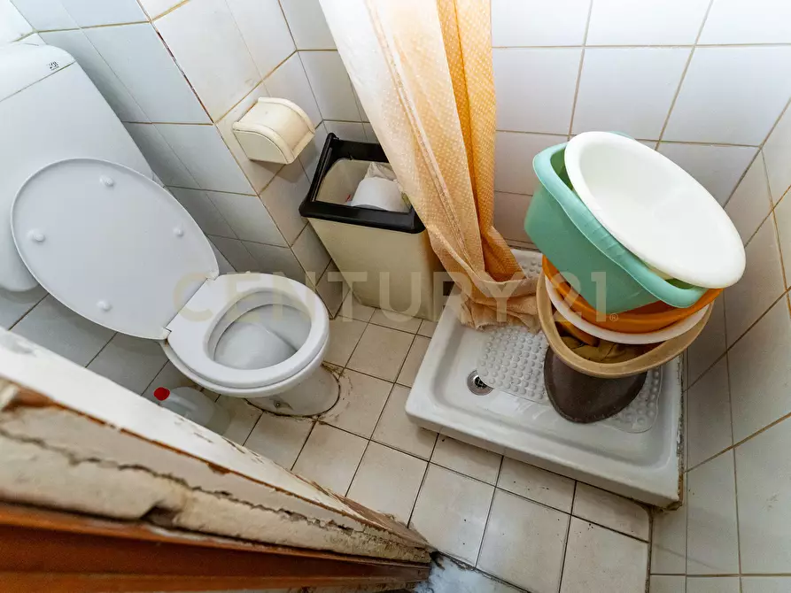 Immagine 8 di Bilocale in vendita  in Via Archimede 143 a Catania