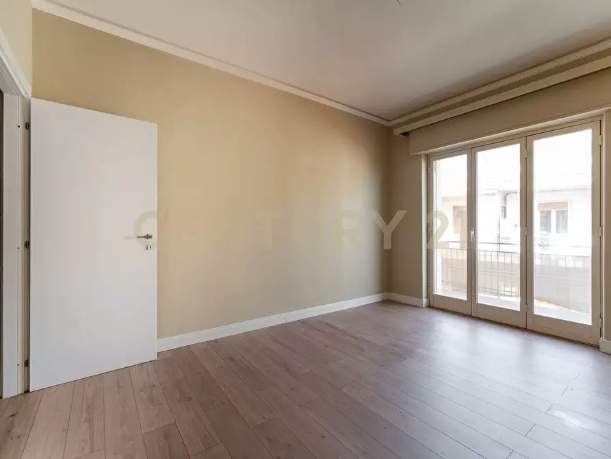 Immagine 21 di Trilocale in vendita  in Via Livorno 101 a Aci Castello