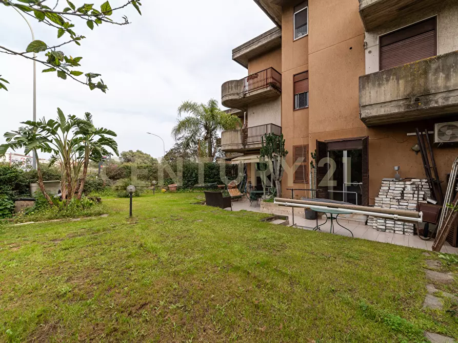 Immagine 26 di Quadrilocale in vendita  in Via Teseo a Catania