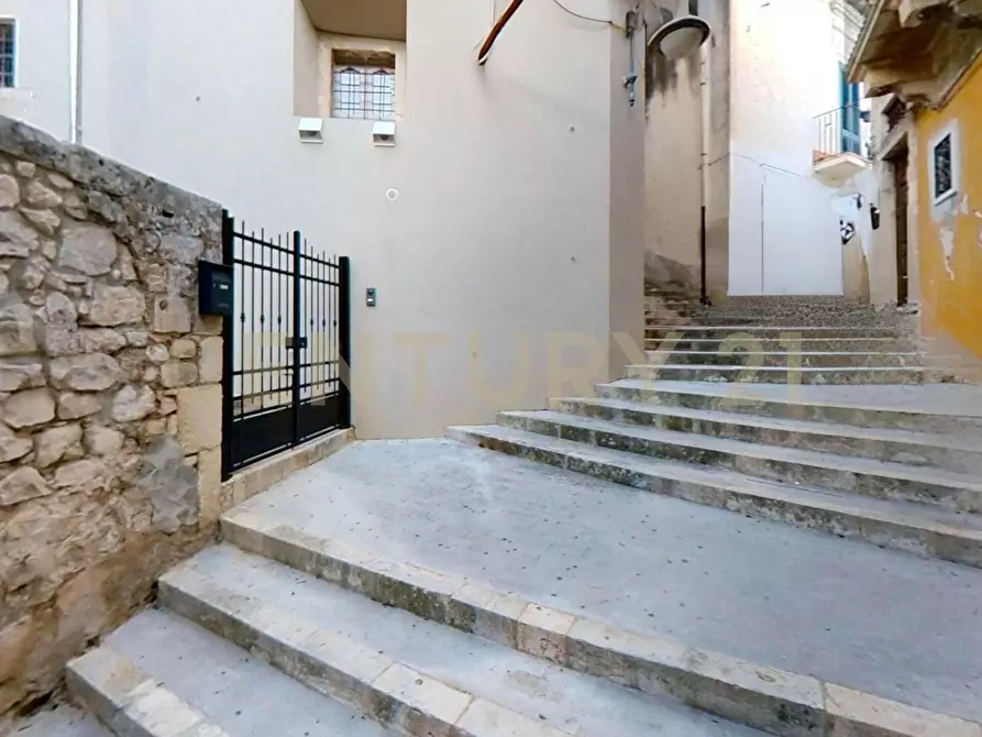 Immagine 91 di Casa indipendente in vendita  in Strada Pellico 26 a Modica