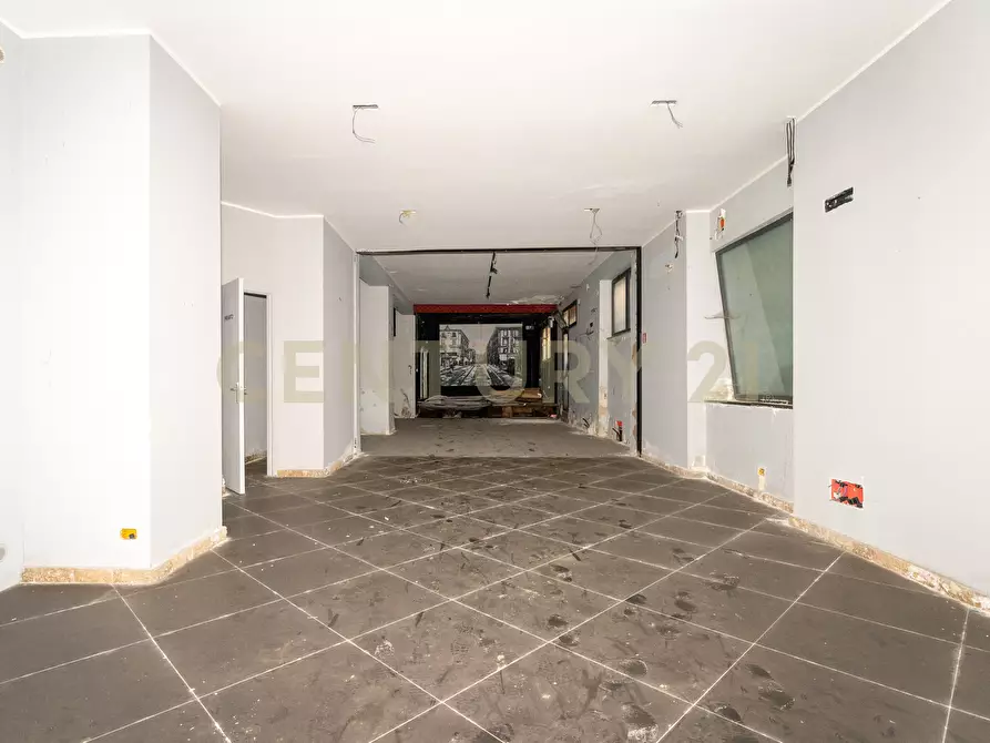 Immagine 34 di Attività commerciale in affitto  in Via Paolo Lopis 19/M a Catania