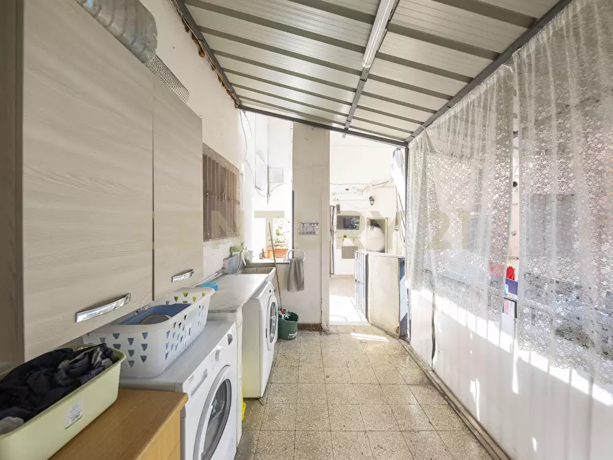 Immagine 3 di Casa indipendente in vendita  in VICOLO DELLA VIGNA 26 a Catania