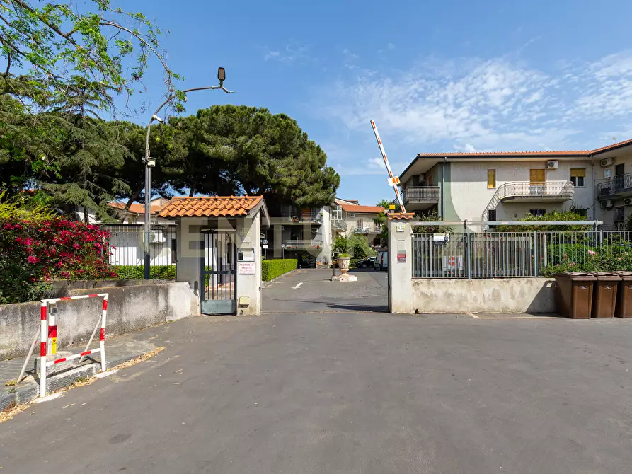 Immagine 3 di Pentalocale in affitto  in Viale Lorenzo Bolano 45 a Catania