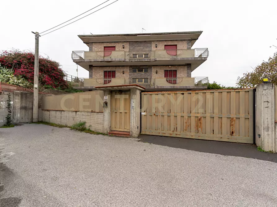 Immagine 2 di Villa in vendita  in Via delle Camelie 20 a Misterbianco