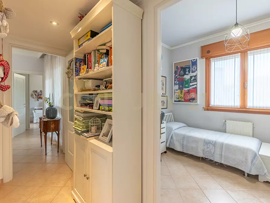 Immagine 37 di Quadrilocale in vendita  in Via Moggio Udinese 28 a Roma