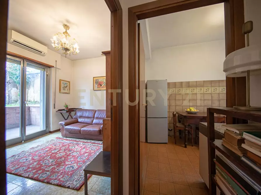 Immagine 17 di Bilocale in vendita  in Via Aurelia 301 a Roma