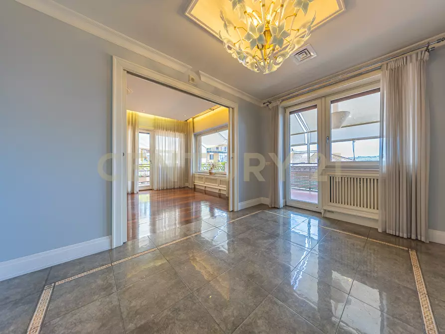 Immagine 3 di Appartamento in vendita  in Via Bevagna 68 a Roma