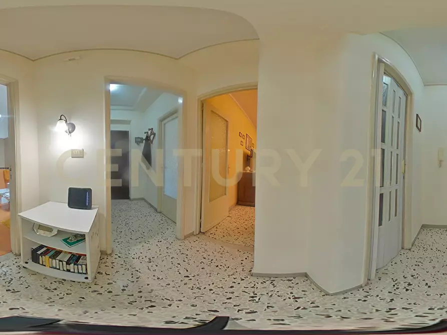 Immagine 46 di Trilocale in vendita  in Via Grasso Finocchiaro 75 a Catania