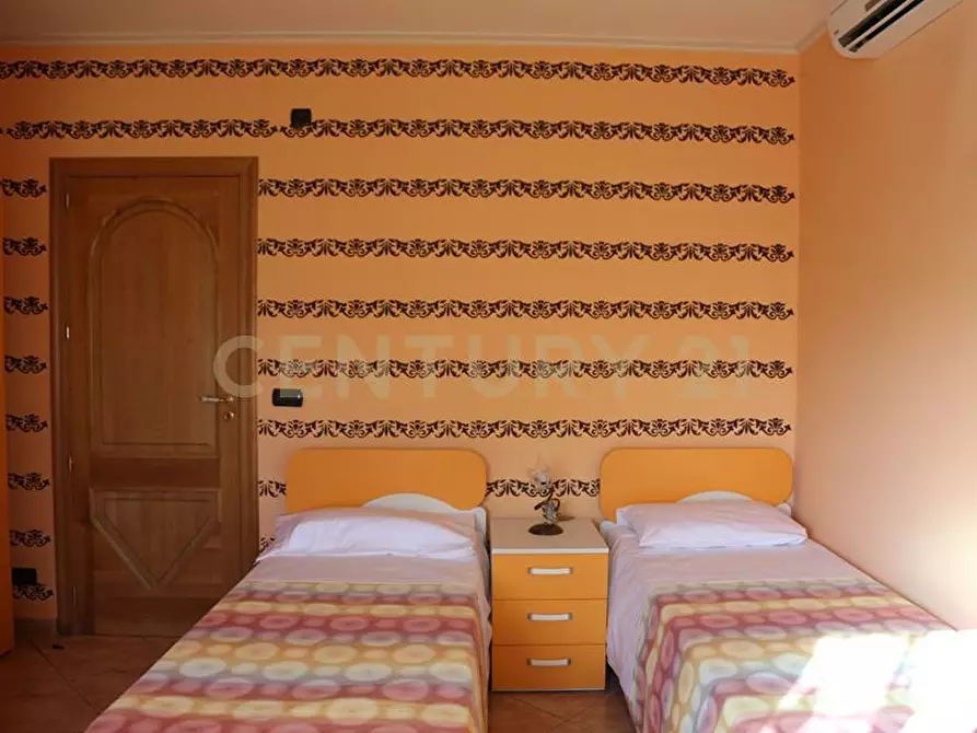 Immagine 10 di Villa in vendita  in Via Orgaz 110 a Milazzo