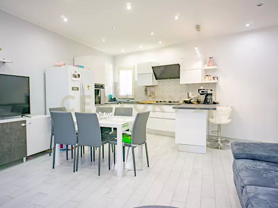 Immagine 4 di Trilocale in vendita  in Via Giuseppe Simili 73-77 a Catania