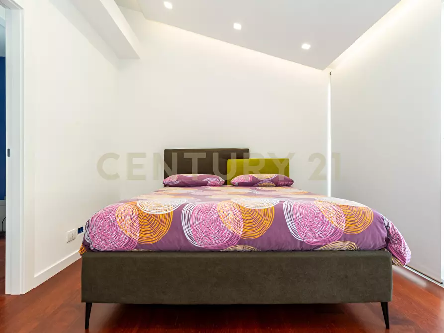 Immagine 62 di Villa in vendita  in SS284 a Adrano