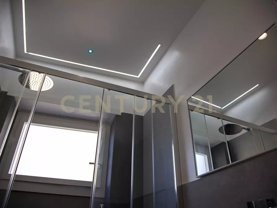 Immagine 58 di Bilocale in affitto  in Via Montecristo 10 a Roma