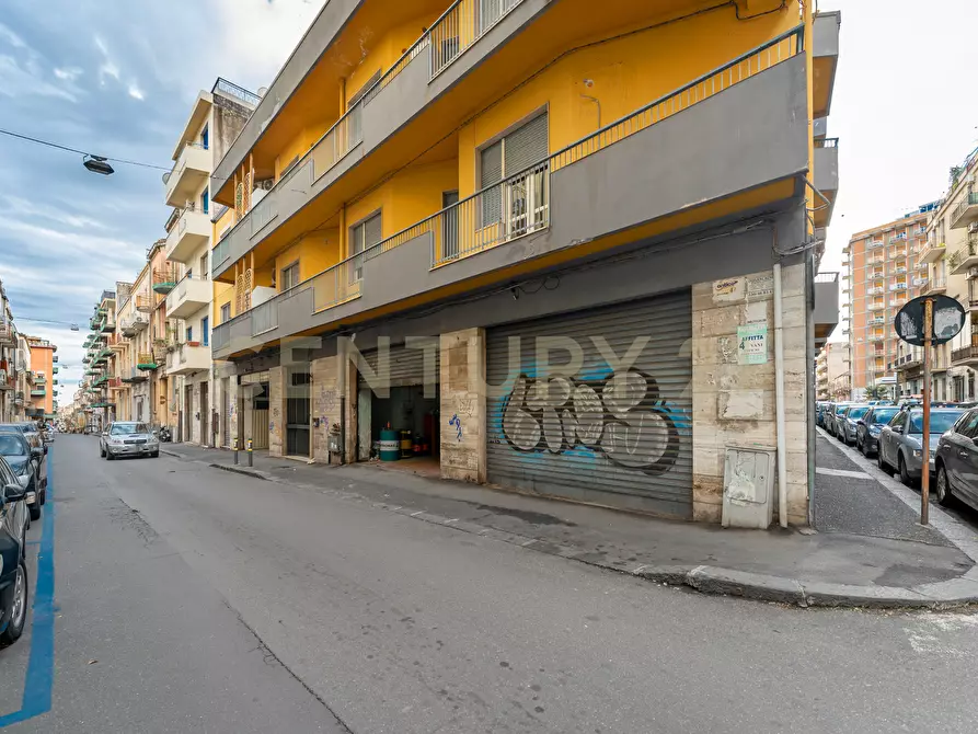 Immagine 76 di Appartamento in vendita  in Via Enna 15 a Catania