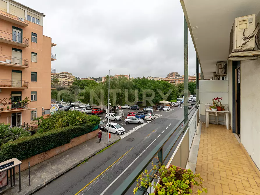 Immagine 27 di Trilocale in vendita  in Via Torino 86 a Catania