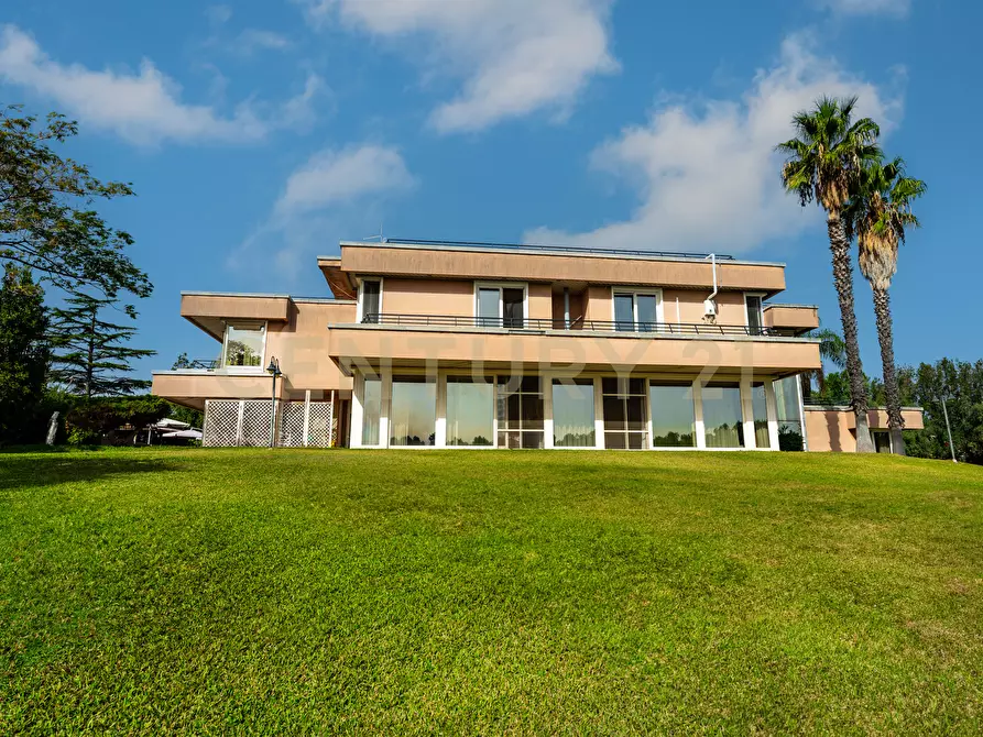 Immagine 8 di Villa in vendita  in Via dei Maceratoi 4 a Acireale