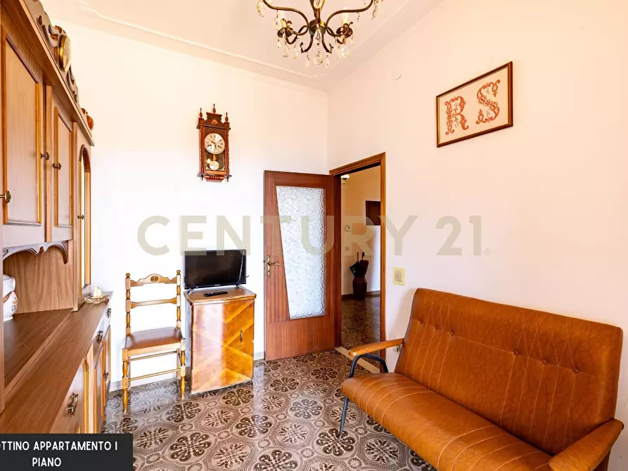 Immagine 3 di Appartamento in vendita  a Roccastrada