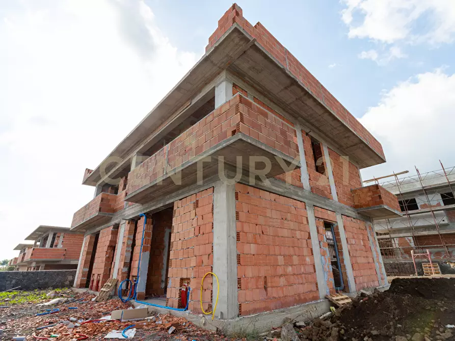 Immagine 20 di Villa in vendita  in Via Ruggero Leoncavallo 7 a Aci Sant'antonio