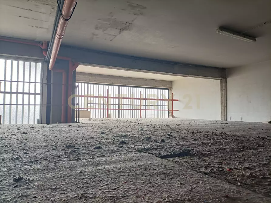 Immagine 7 di Magazzino in affitto  a Viagrande