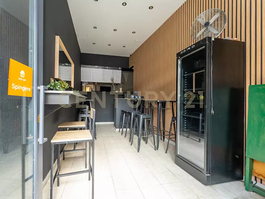 Immagine 6 di Pizzeria / Pub in vendita  in Via Duca Degli Abruzzi 1666 a Catania