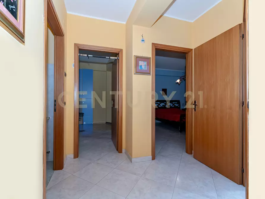 Immagine 30 di Trilocale in vendita  in Via Amerigo Vespucci 45 a Mascali