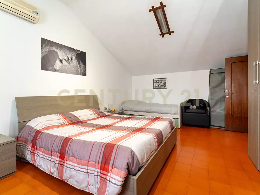 Immagine 30 di Attico in vendita  in Via Maugeri 76 a Valverde