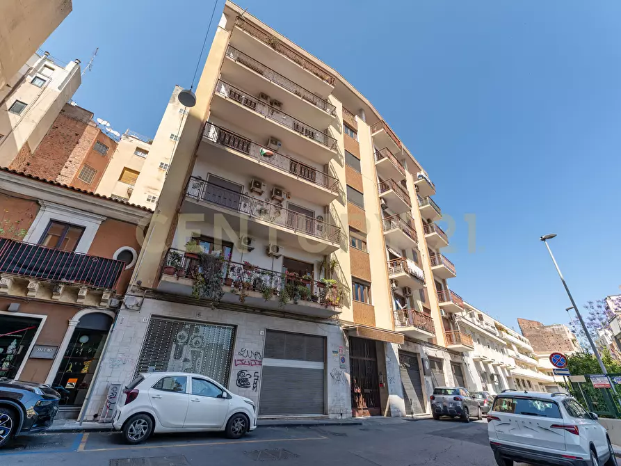 Immagine 50 di Pentalocale in vendita  in Via Redentore 15 a Catania