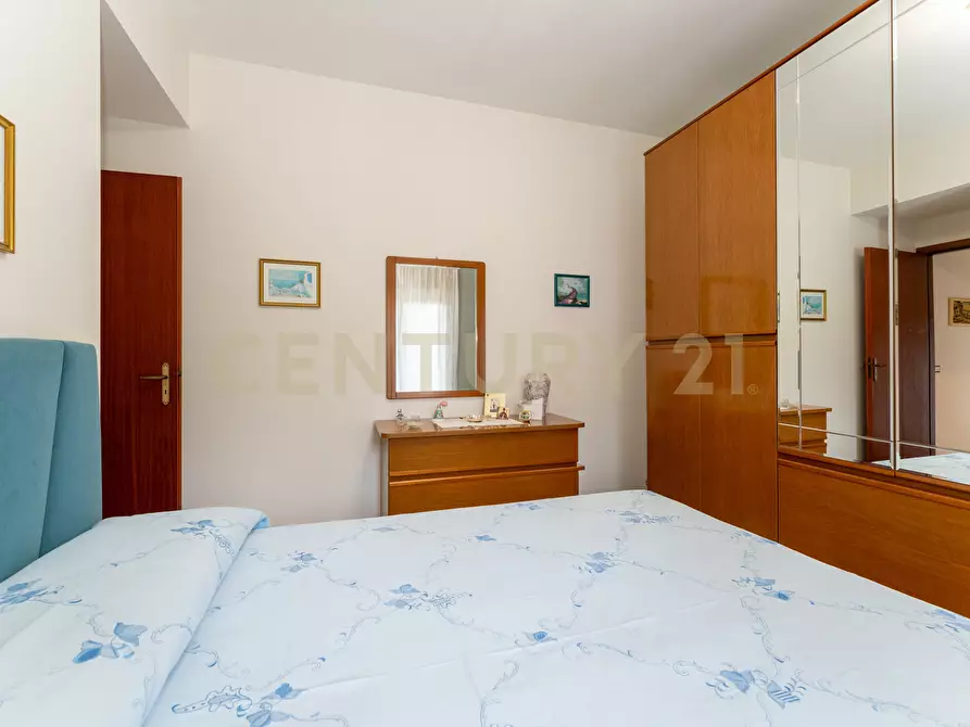 Immagine 19 di Appartamento in vendita  in Via Erice 3 a Giardini-Naxos