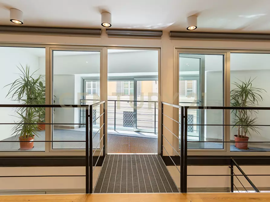 Immagine 7 di Loft/Open space in vendita  in Via dell'Olmata 30 a Roma