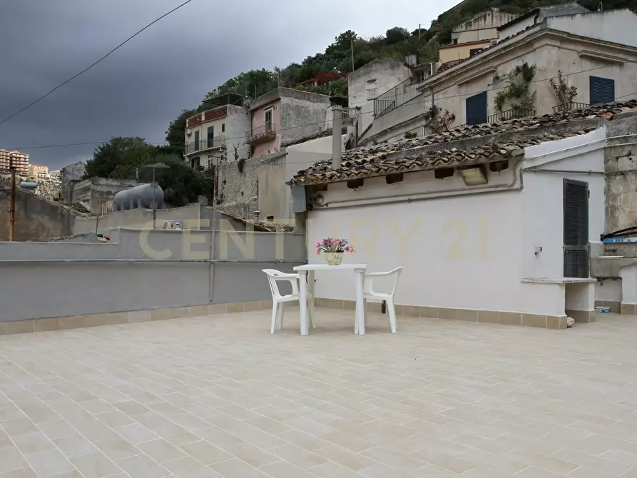 Immagine 23 di Casa indipendente in vendita  in Strada Pellico 26 a Modica