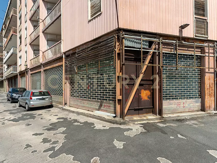 Immagine 32 di Attività commerciale in vendita  in Via Vittorio Emanuele 424 a Paterno'