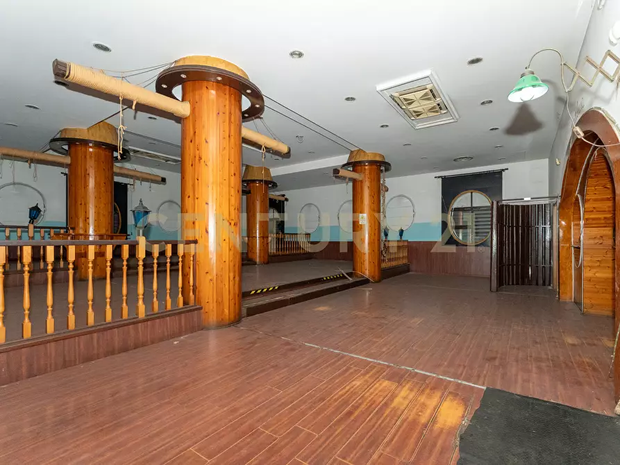 Immagine 45 di Locale commerciale in affitto  in Via Catira 2 a San Gregorio Di Catania