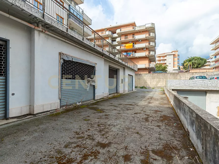 Immagine 18 di Attività artigianale in vendita  in Via Antonio Gramsci 80/84 a Giarre