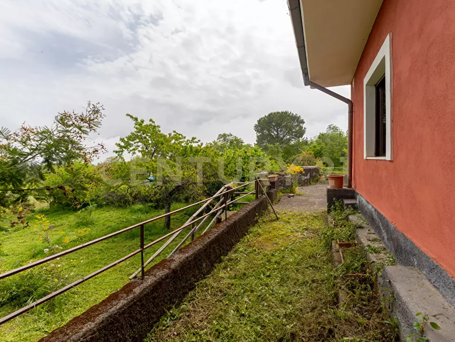 Immagine 6 di Trilocale in vendita  in Contrada Petto Dragone a Linguaglossa