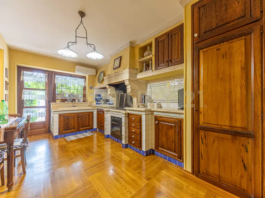 Immagine 43 di Villa in vendita  in Via di Battiferro 43 a Formello