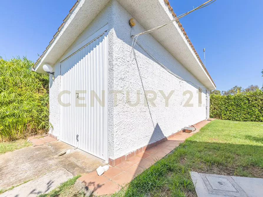 Immagine 47 di Villa in vendita  in Strada Isola Bella 43 a Latina