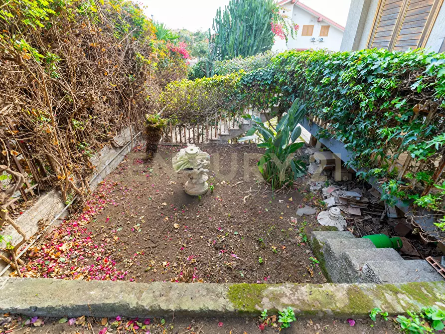 Immagine 64 di Casa bifamiliare in vendita  in Via Sebastiano Grasso 14 a Aci Catena