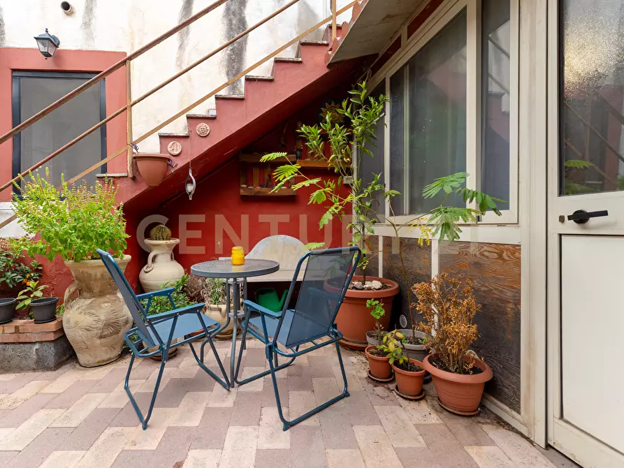 Immagine 32 di Casa indipendente in vendita  in Piazza Guglielmo Marconi 1 a Camporotondo Etneo