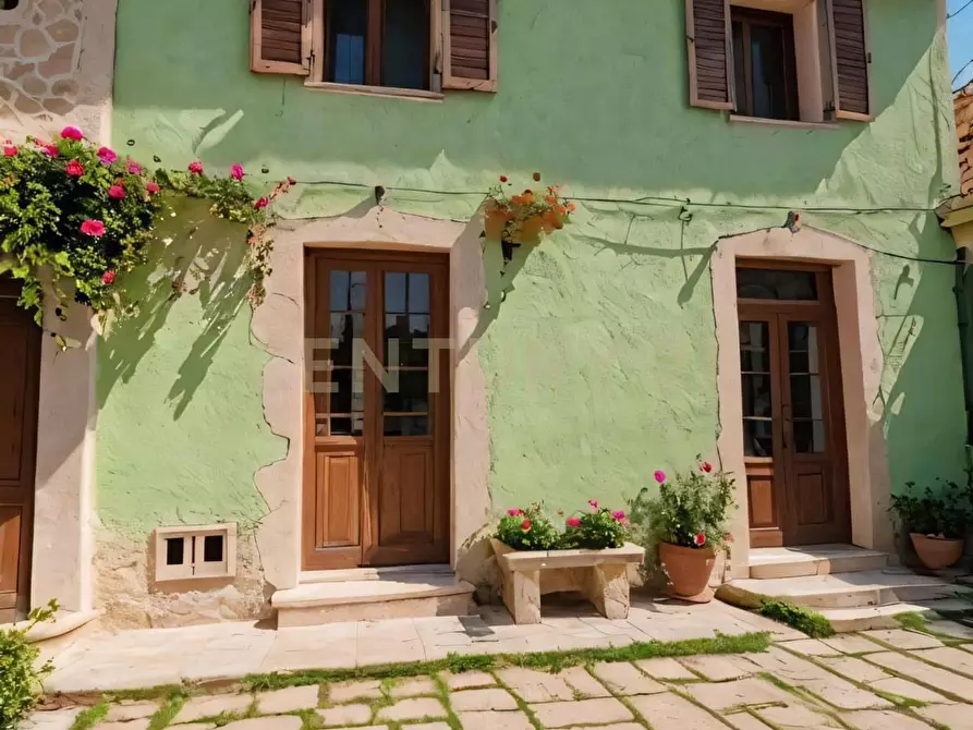 Immagine 1 di Casa indipendente in vendita  in Via Sasso Rosso a Manciano