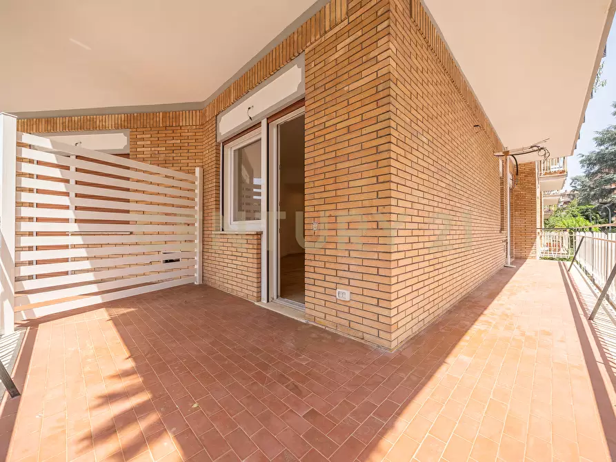 Immagine 6 di Trilocale in vendita  in Via Carlo Dossi 80 a Roma