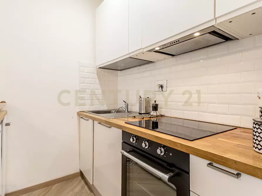 Immagine 12 di Bilocale in affitto  in Via Tomba di Nerone 14 a Roma