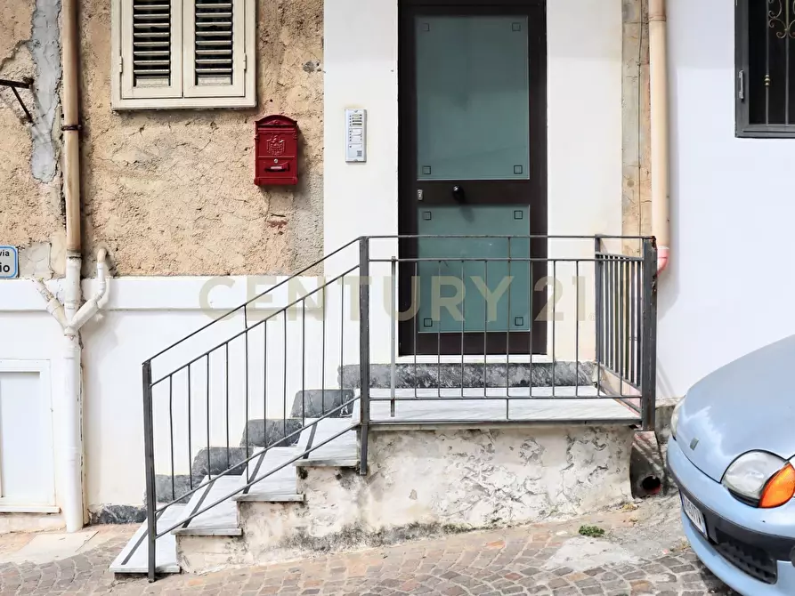 Immagine 3 di Trilocale in vendita  in Via Giuseppe Fazio 2 a Trabia