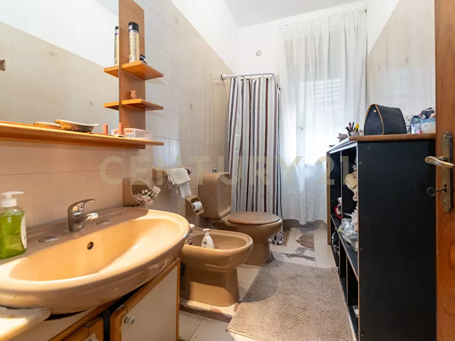 Immagine 26 di Villa in vendita  in Via Libertà 1 a Mascalucia