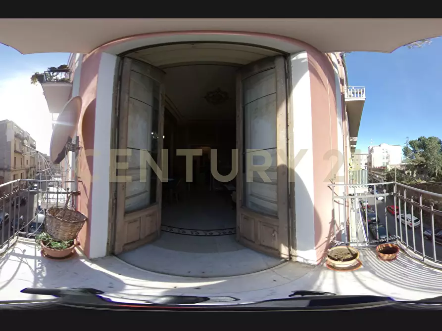 Immagine 38 di Pentalocale in vendita  in Via Francesco Riso 34 a Catania