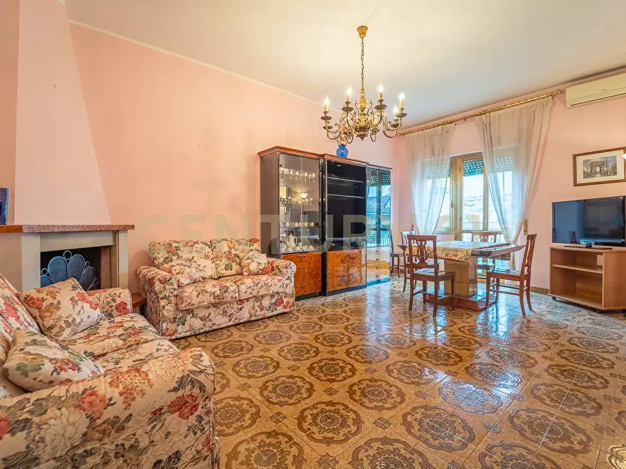 Immagine 34 di Pentalocale in vendita  in Via Due Giugno 66 a Fonte Nuova