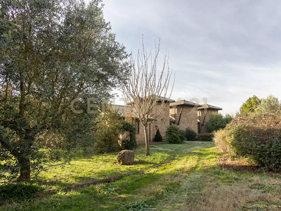 Immagine 20 di Villa in vendita  in Località Campo Rotondo snc a Capranica