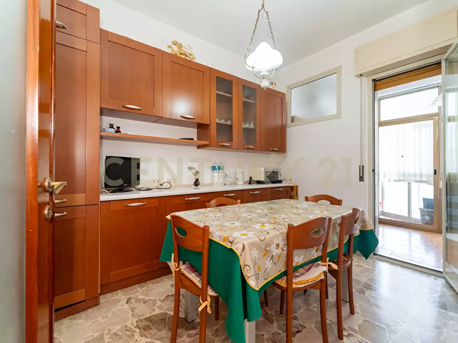 Immagine 38 di Quadrilocale in vendita  in Via Monreale 16 a Catania