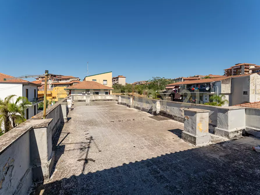 Immagine 40 di Villa in vendita  in Via Macello 47 a Catania