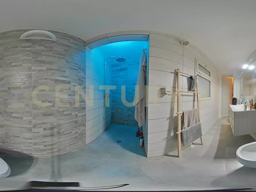 Immagine 47 di Appartamento in vendita  in Via Rametta 2a a Catania