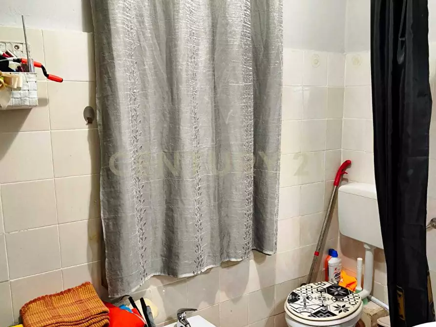 Immagine 9 di Bilocale in vendita  in Via Scillato 34 a Palermo