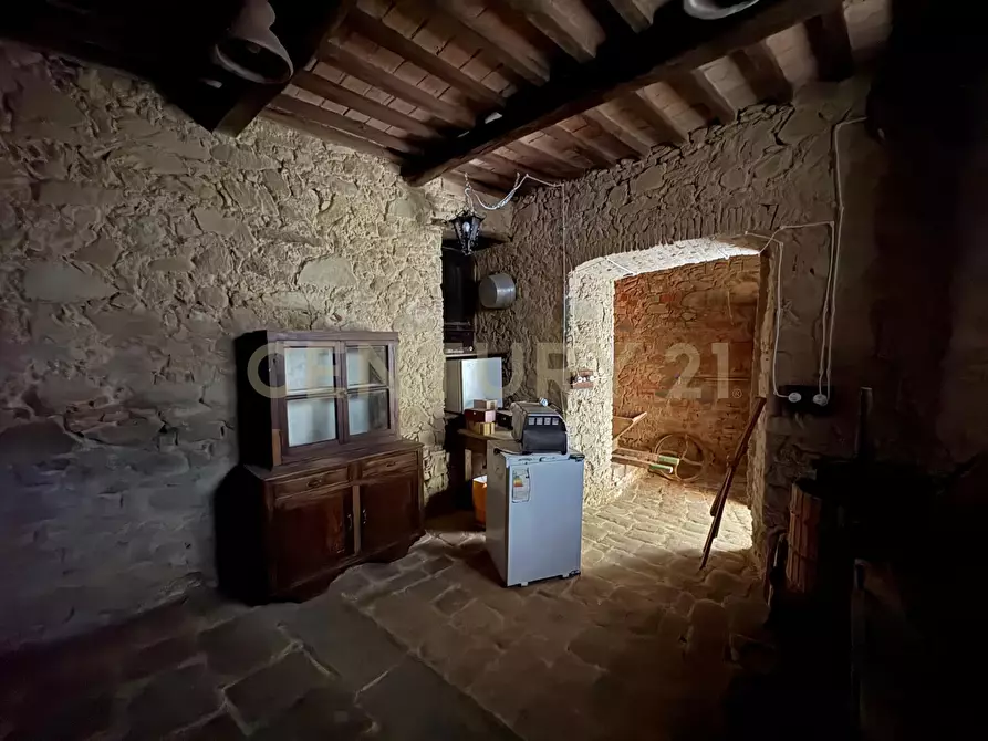 Immagine 1 di Magazzino in vendita  in Vicolo dei Frantoi a Scansano